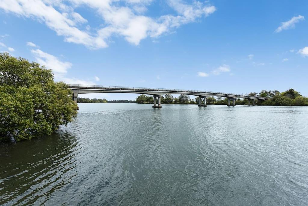 Osprey's Rest - waterfront with private jetty - Housity