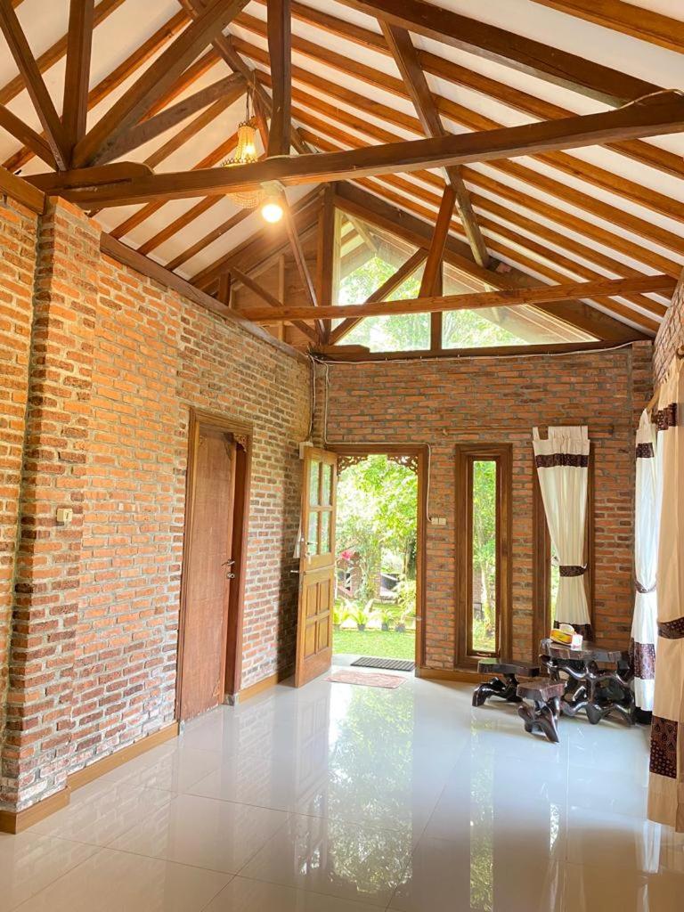 9 Pakis Villa Sawah - Housity