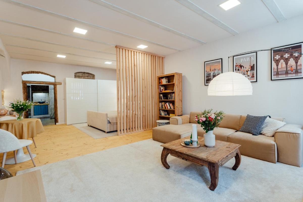 Priestranný apartmán Moja Marína® v srdci Štiavnice - Housity