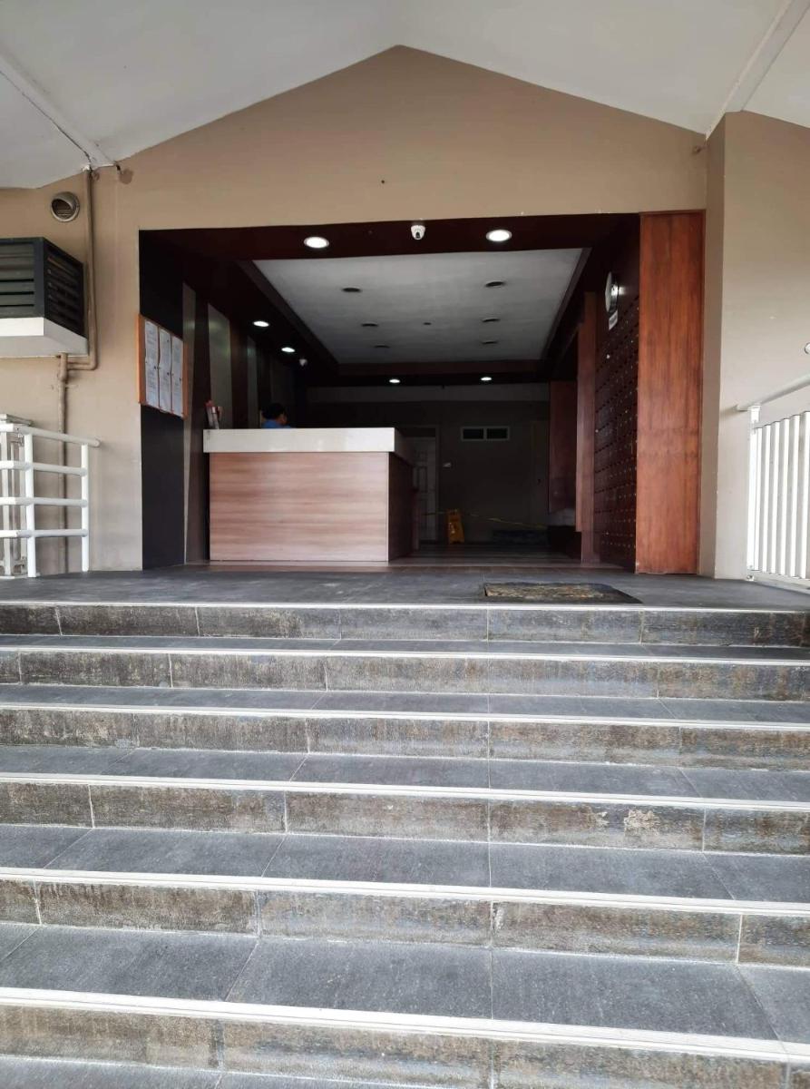 Charina relaxing condo with wifi Lapu Lapu City - Housity
