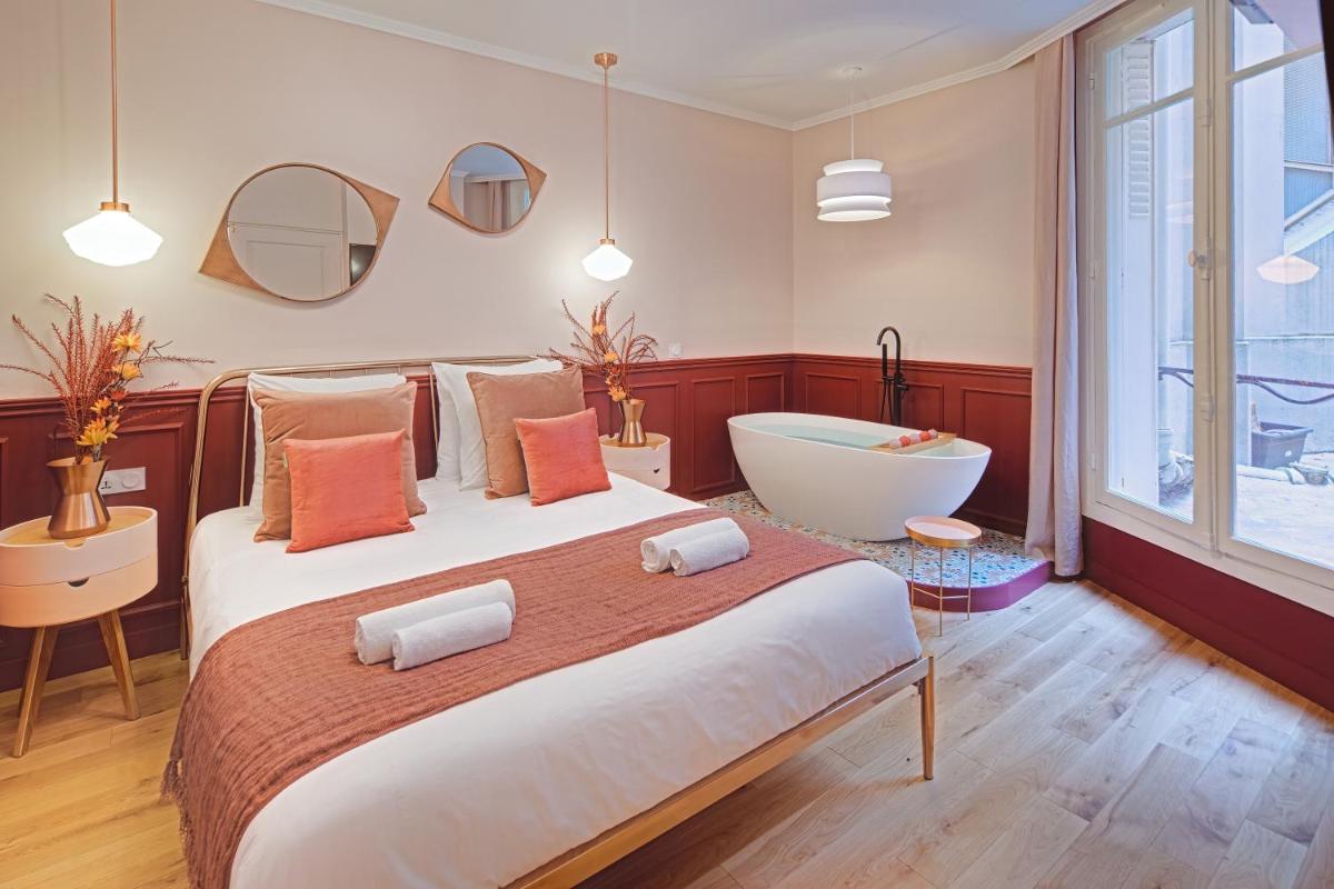 Miss Marguerite Suite - Housity