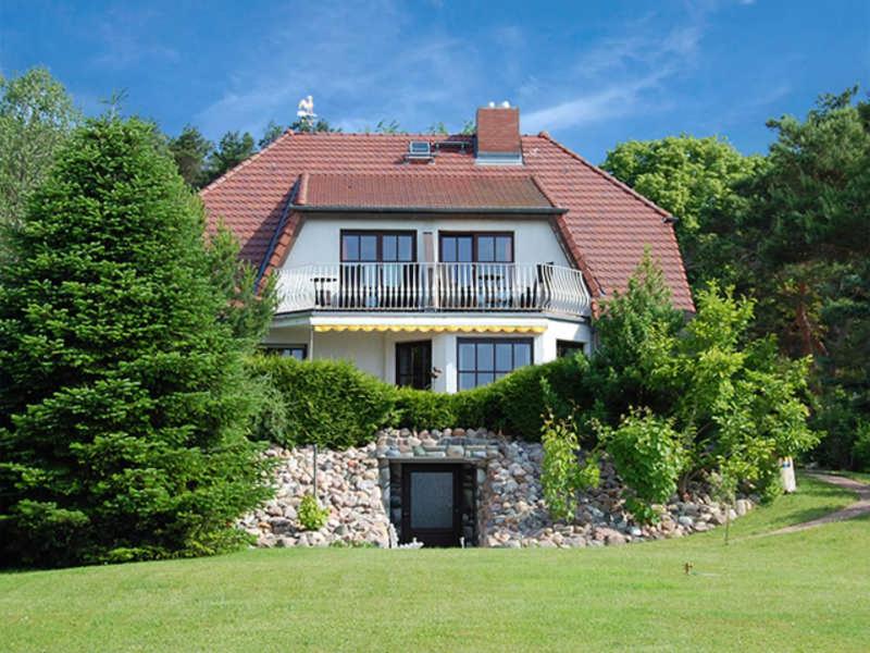Selliner Ferienappartements mit Balkon und Seeblick - Housity