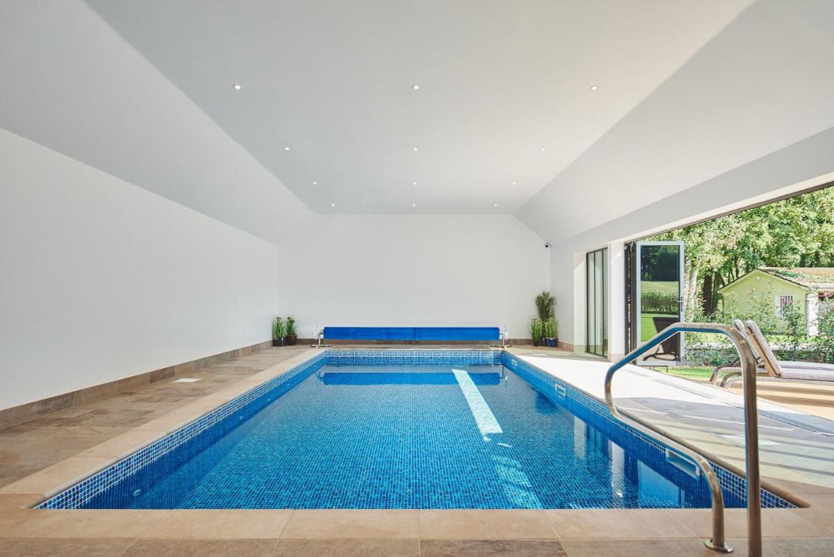 Estate Lodge - Housity