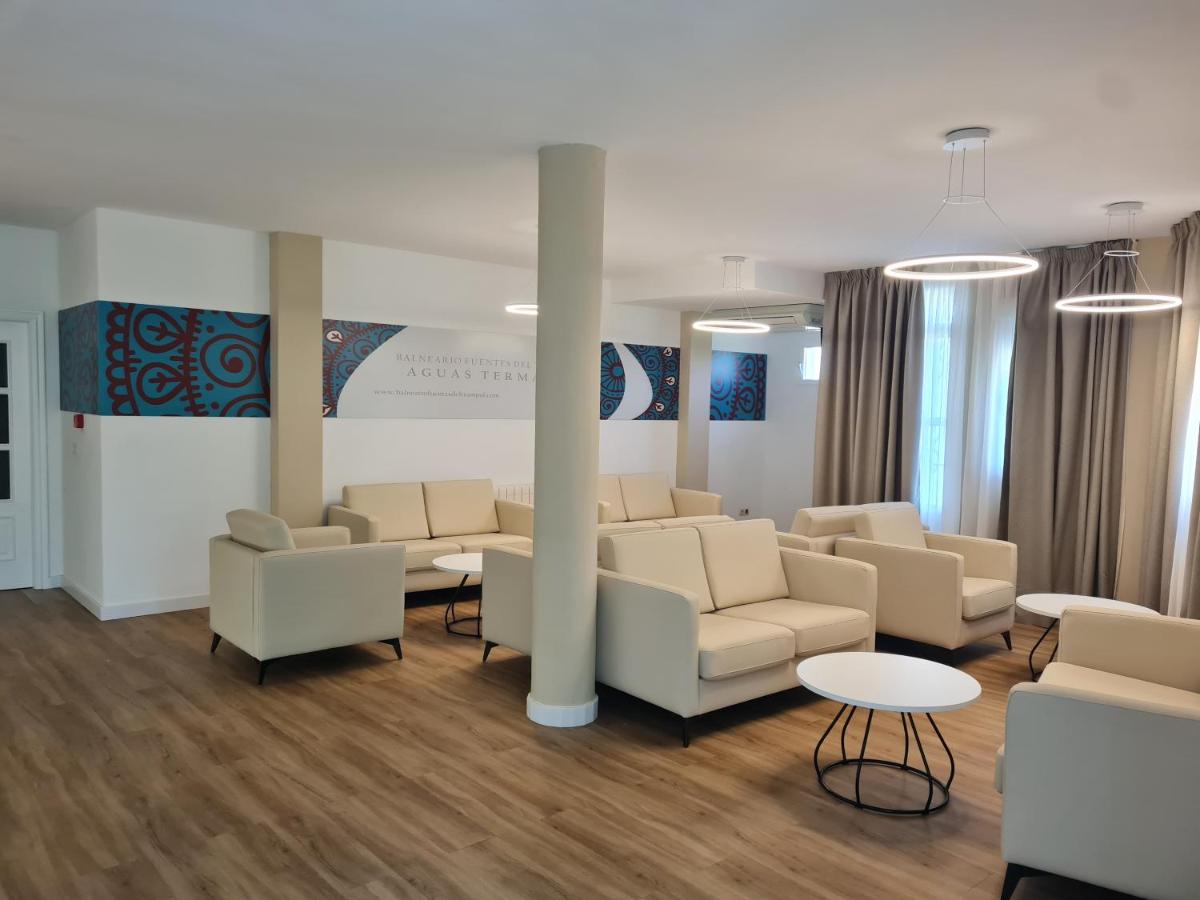 Zona de estar de Hotel Balneario Fuentes del Trampal