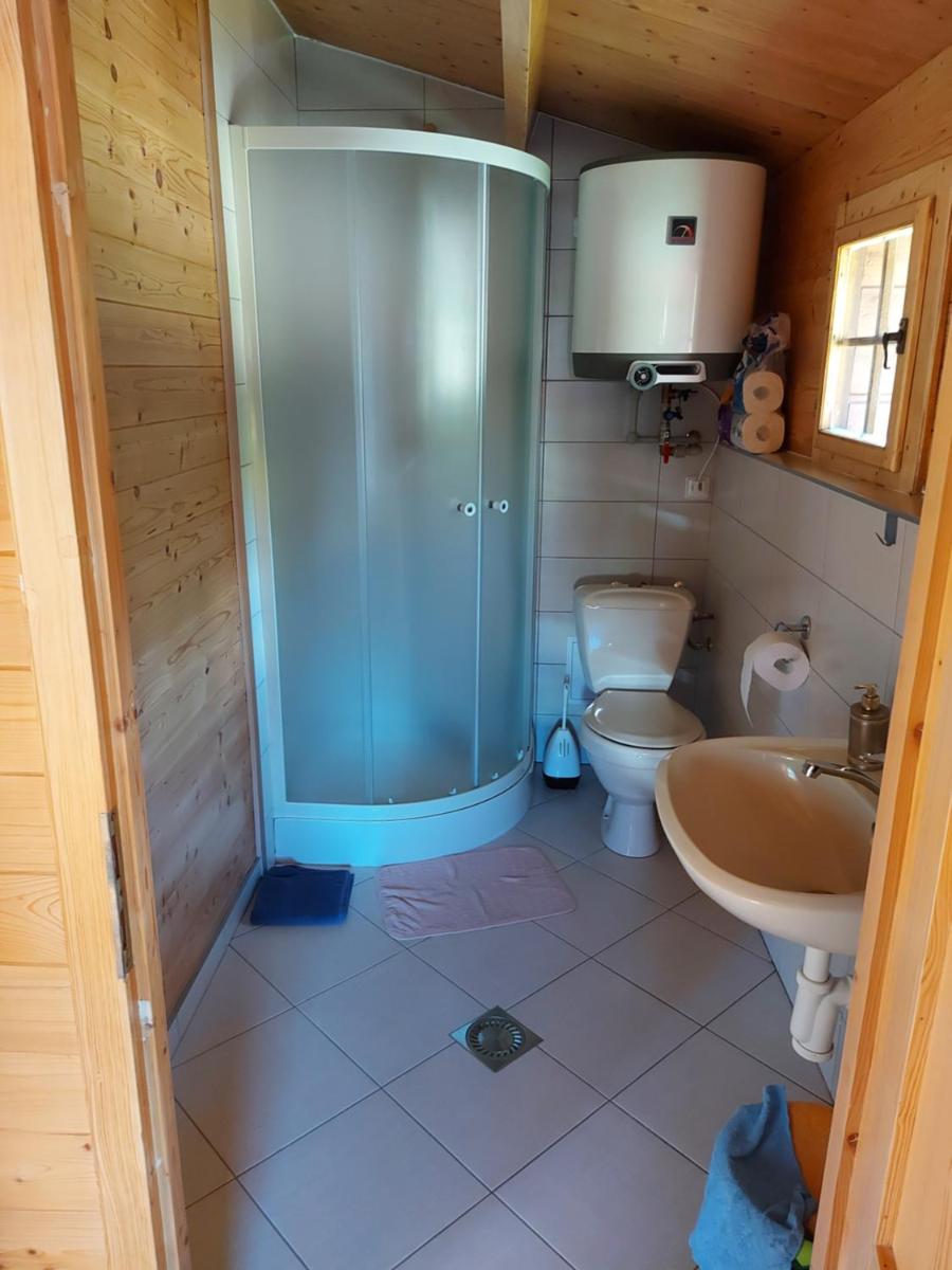 Chatička Evička - Housity