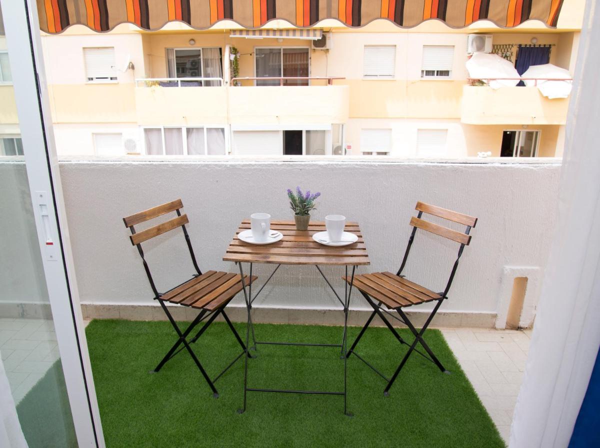 Cosy Apartment Close to Sea, WiFi, Air Cond - Housity
