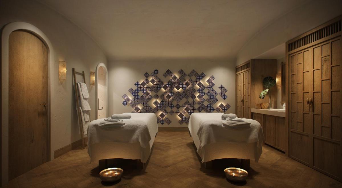 Cama o camas de una habitación en Nobu Hotel Marbella