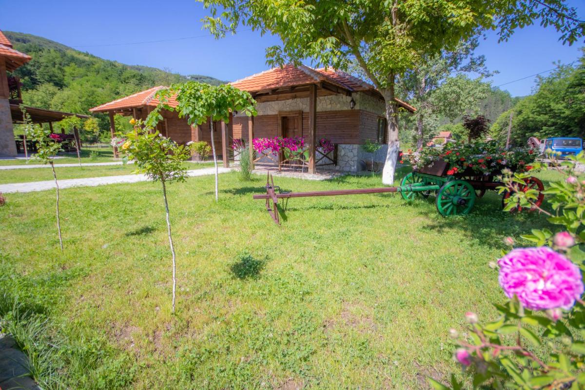 Etno Selo Svodje - Housity