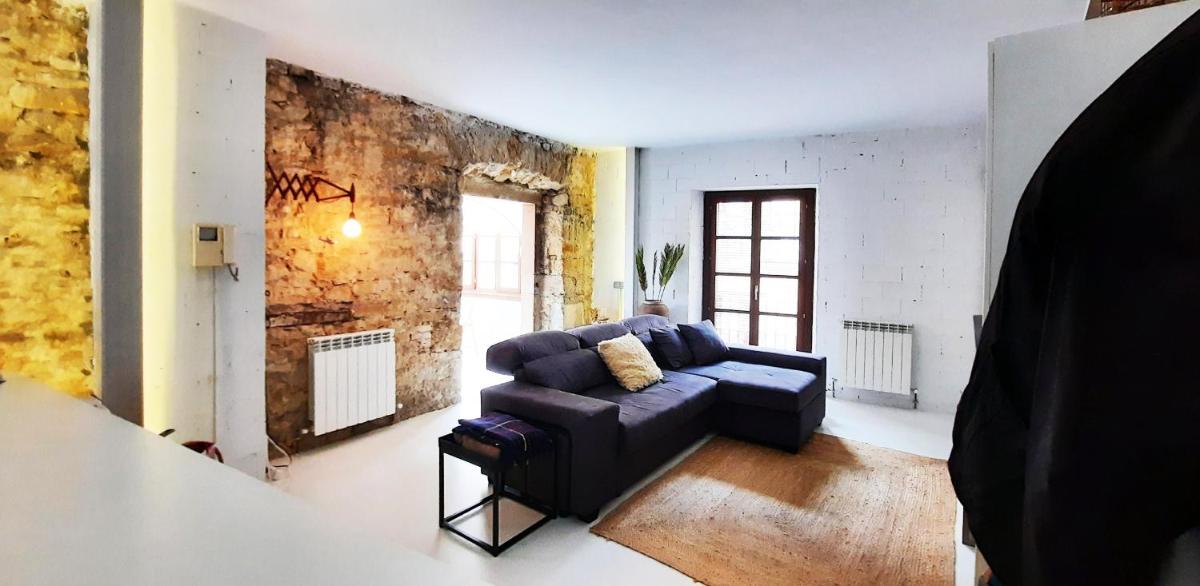 LOFT-ATELIER EN OVIEDO - Housity