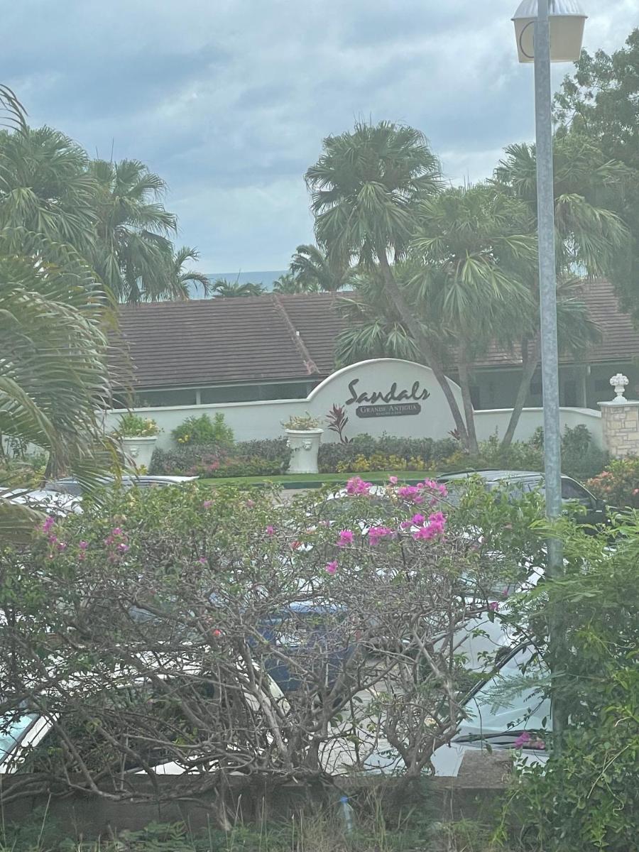 Petals Lovely Beach Villa - Housity