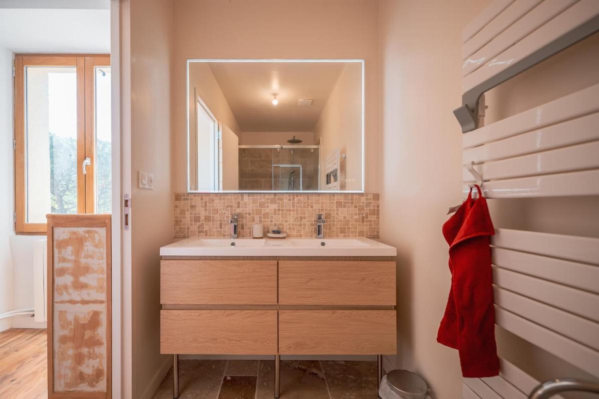 Chambres et table d'hôtes - Les Jardins de la Longagne - Housity