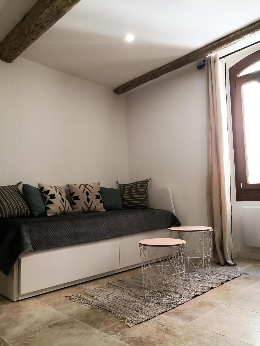 Orange Théâtre Studio - Housity