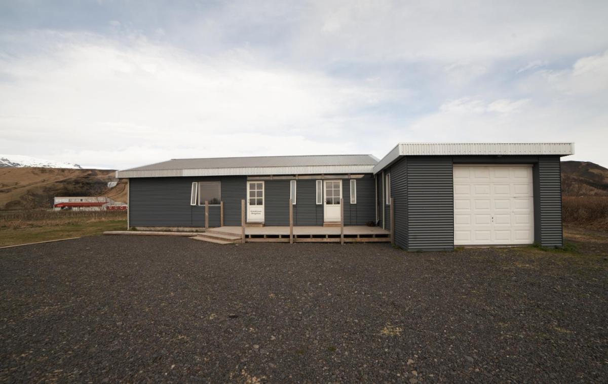Guesthouse Skógafoss - Housity