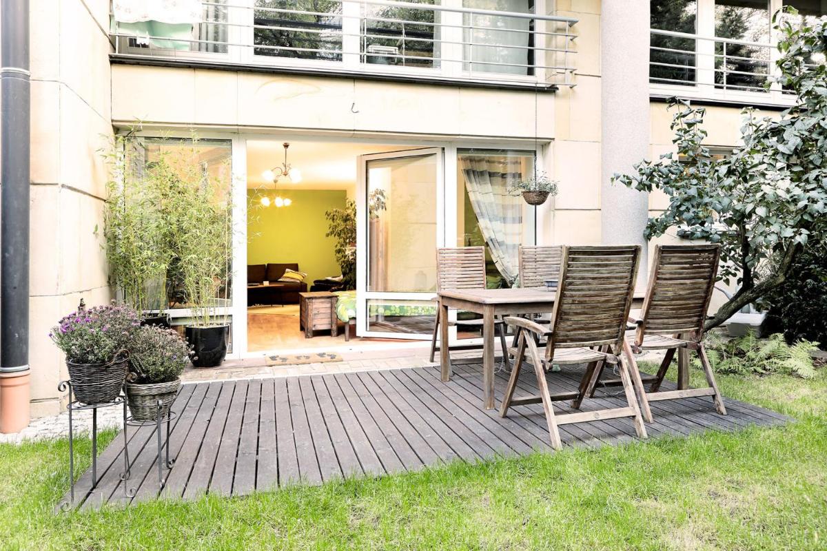 Lovely Garden Flat near Royal Park - Housity