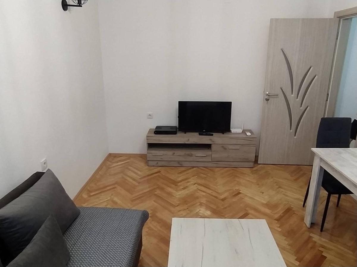 Nikoloski Apartment - Housity
