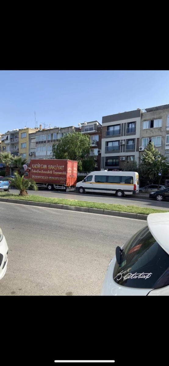 100m2 apartment, central location, free parking - Housity