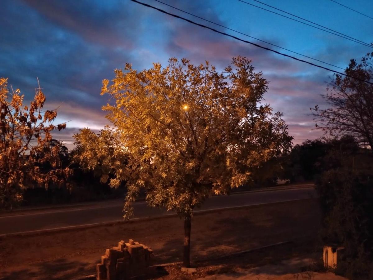 El Atardecer - Housity