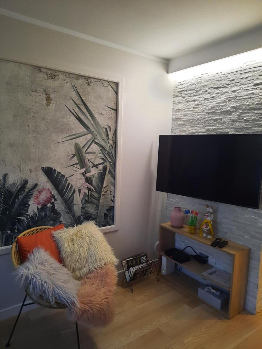 Apartament Jak w Domu - Housity