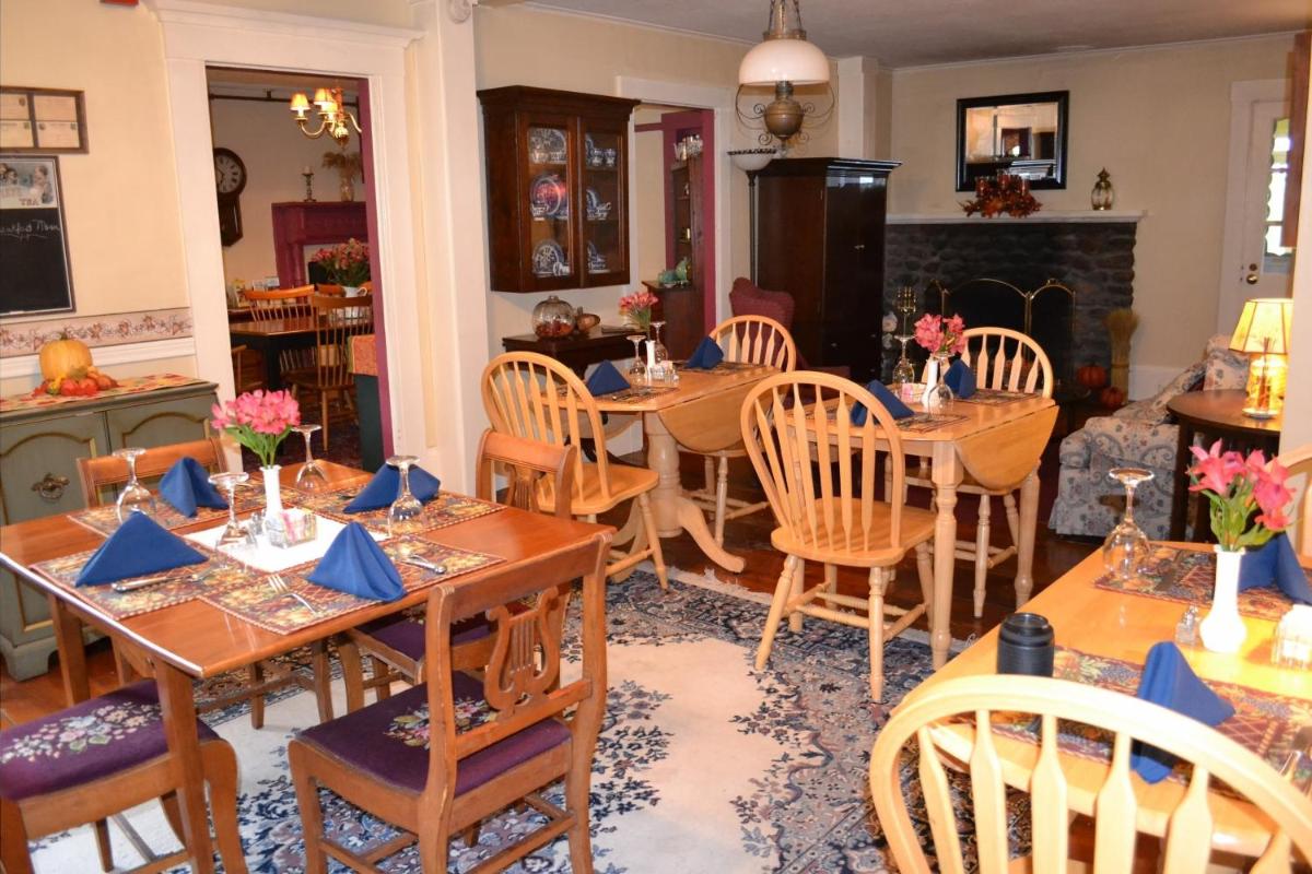 Benjamin Prescott Inn - Housity
