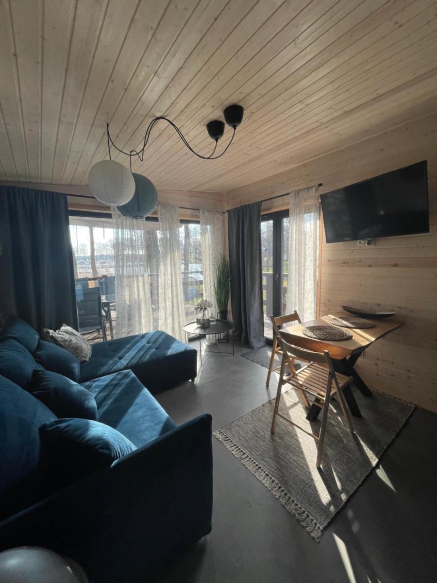 XOXO Lake House - Hizvo