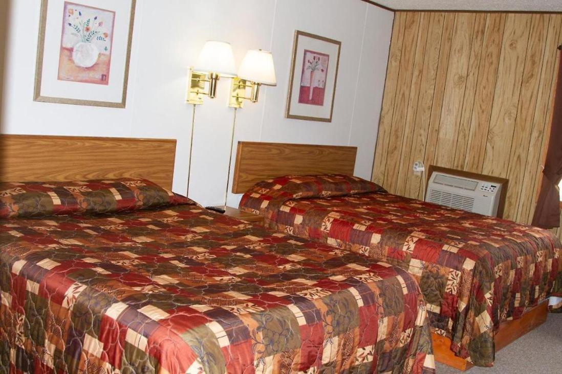 ARTOS MOTEL - Housity