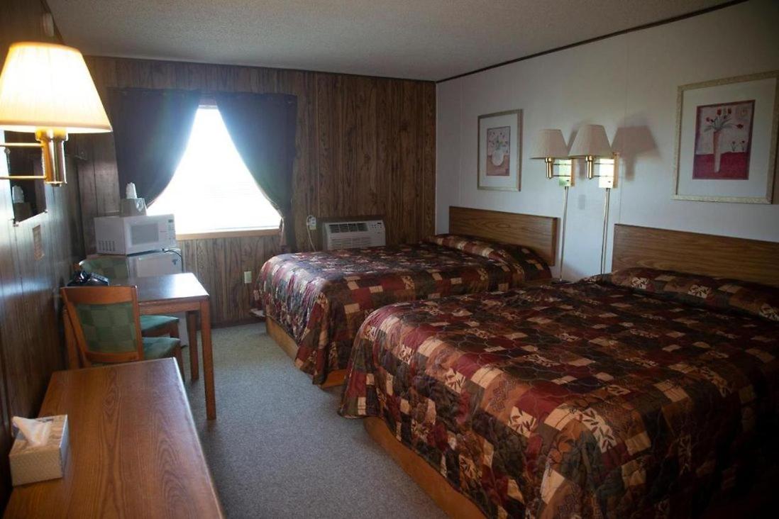 ARTOS MOTEL - Housity