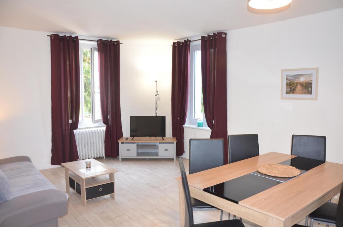 AU BORD DE L'EAU appartement 50 M2 - Housity