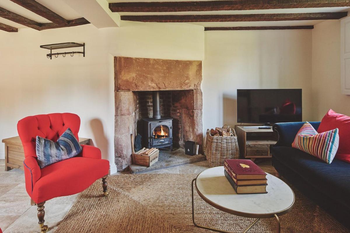 Lakeside Cottage - Housity