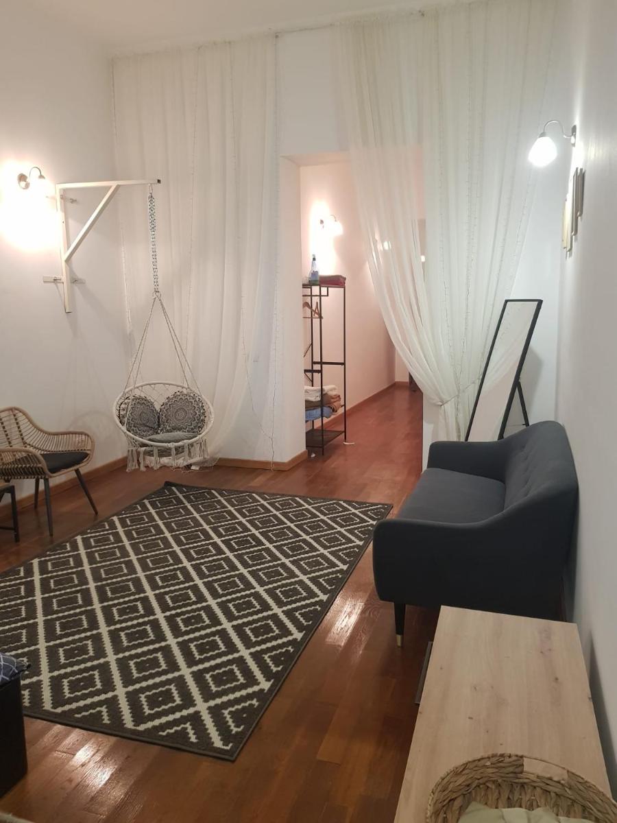 Silent Downtown Apartment - Housity