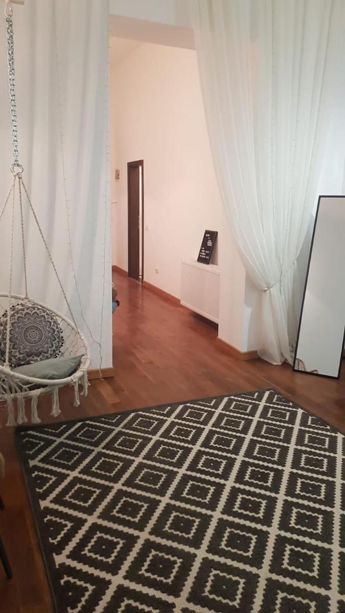 Silent Downtown Apartment - Housity