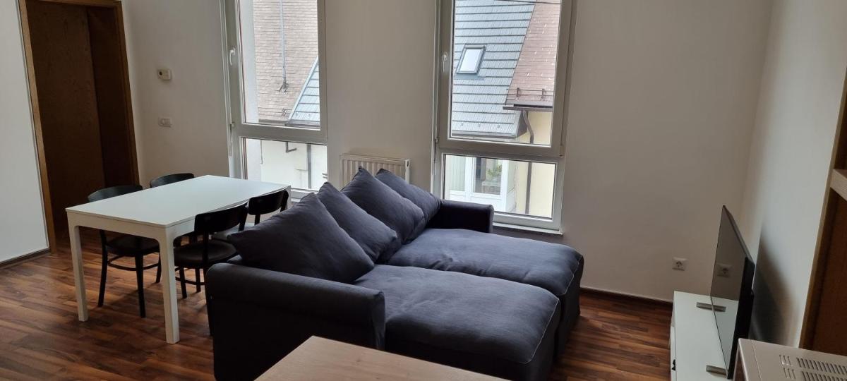 Apartma Valan - Housity