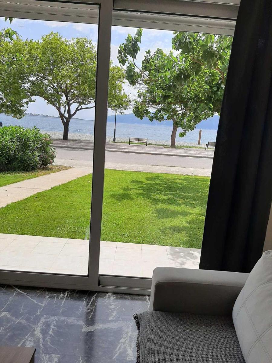 Nafpaktos Seaside Apartment - Housity