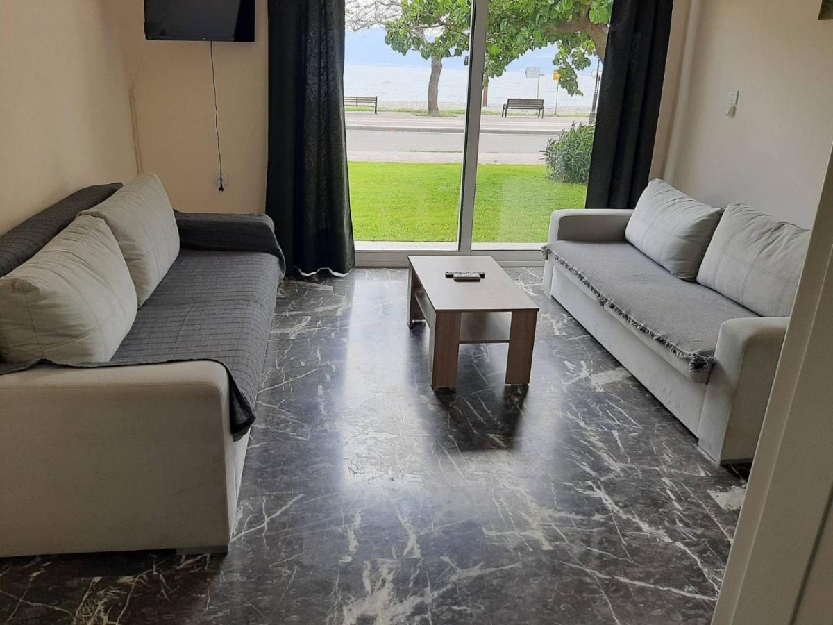 Nafpaktos Seaside Apartment - Housity