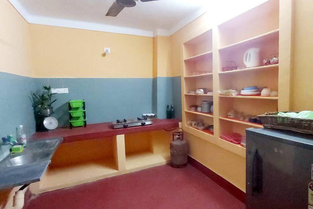 Sylvie Cottage- Near White Town and Beach - Housity