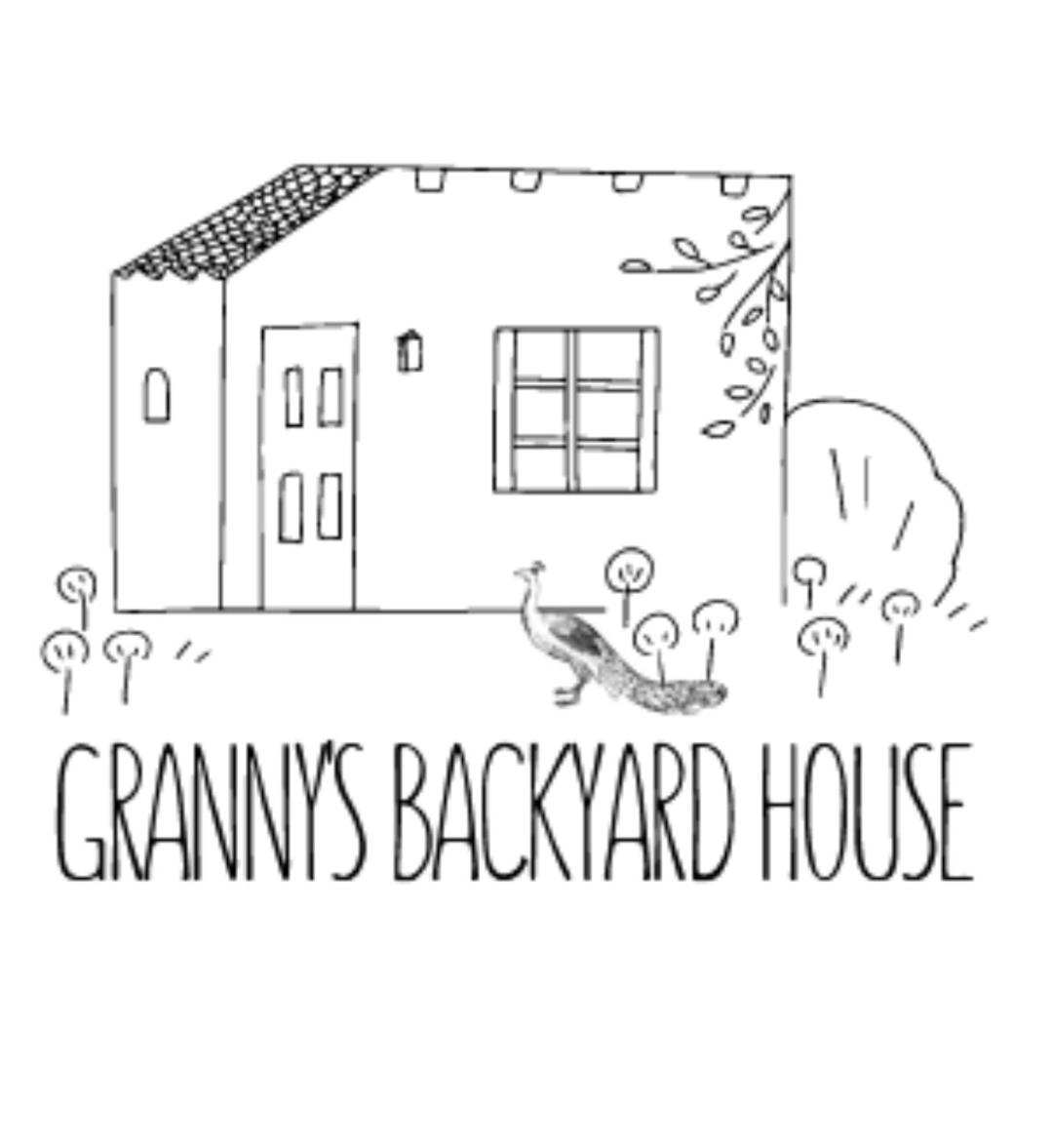 Granny's backyard house - Housity