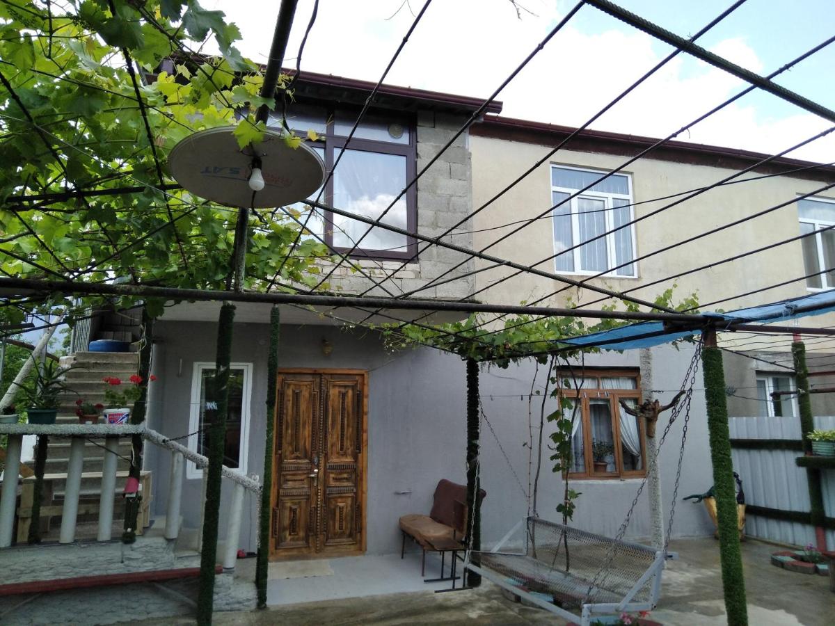 chelo - Housity