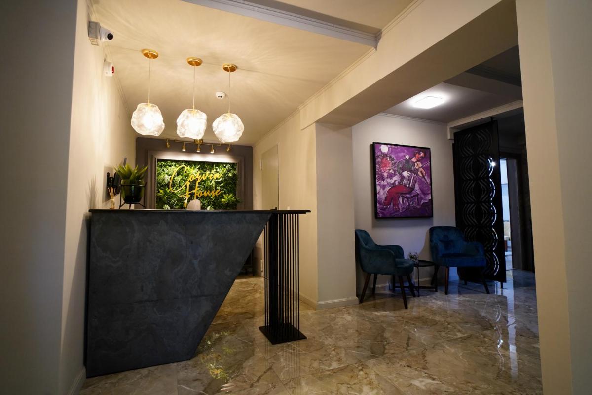 CORVIN HOUSE - Housity