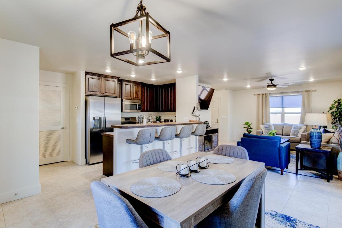 Luxury 2 Bedroom Condos - Moab Elevated - Hizvo
