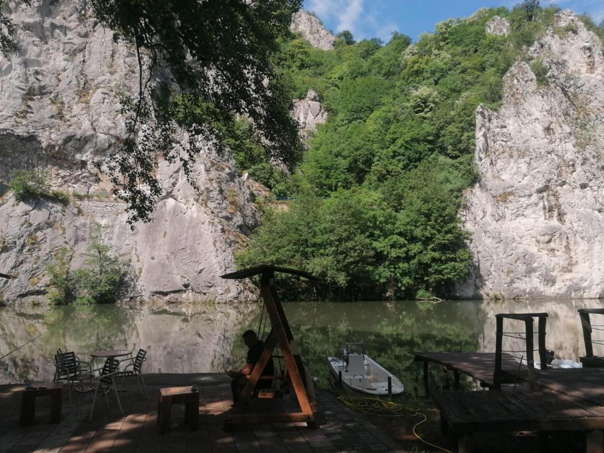 Vikendica Matovic Ovcar Banja - Housity