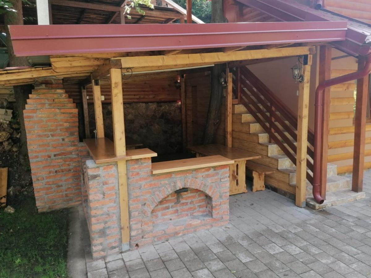 Vikendica Matovic Ovcar Banja - Housity