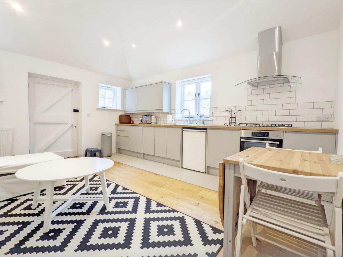 Little Maplewood, Tangmere - Housity