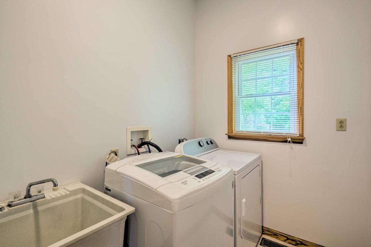 Charming Boydton Retreat about 5 Mi to Kerr Lake! - Housity