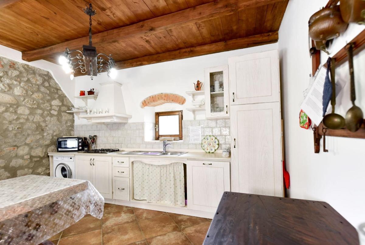 Agriturismo Bio Castello delle Fornaci - Summer Jacuzzi - Housity