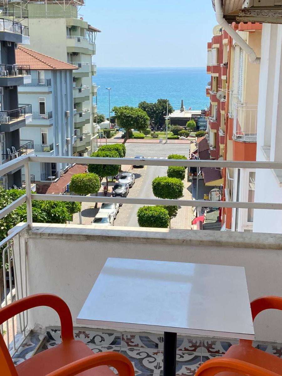 MALD?VES APART OTEL - Housity