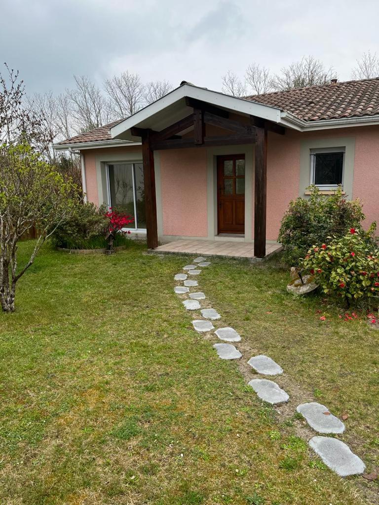 Océan à 10 mn, maison avec piscine, bar et babyfoot - Housity