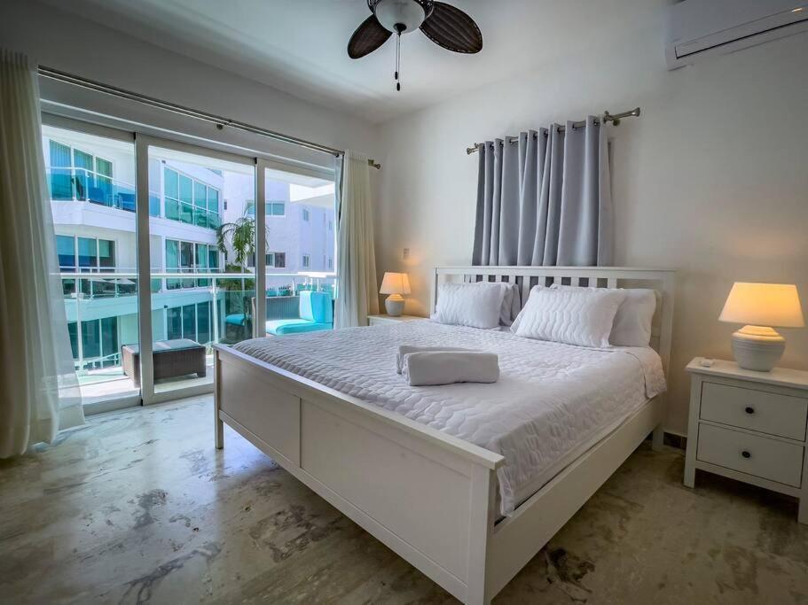 Stunning Perfect Vacation Spot - Housity