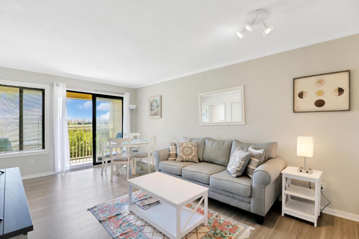 Hilton Head Resort 2107 - Housity