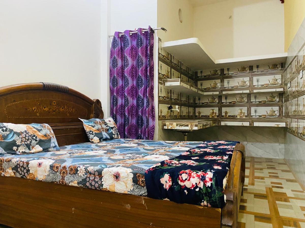 Balaji homestay Mathura in Vrindavan - Housity