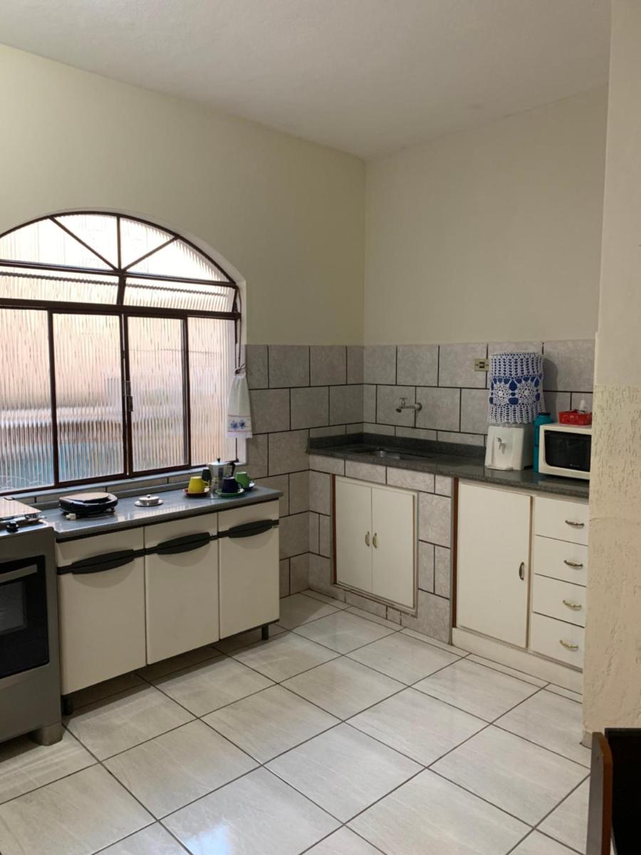 Casa dos Martins - Próximo ao Autódromo Potenza e Cachoeira Arco Iris - Housity