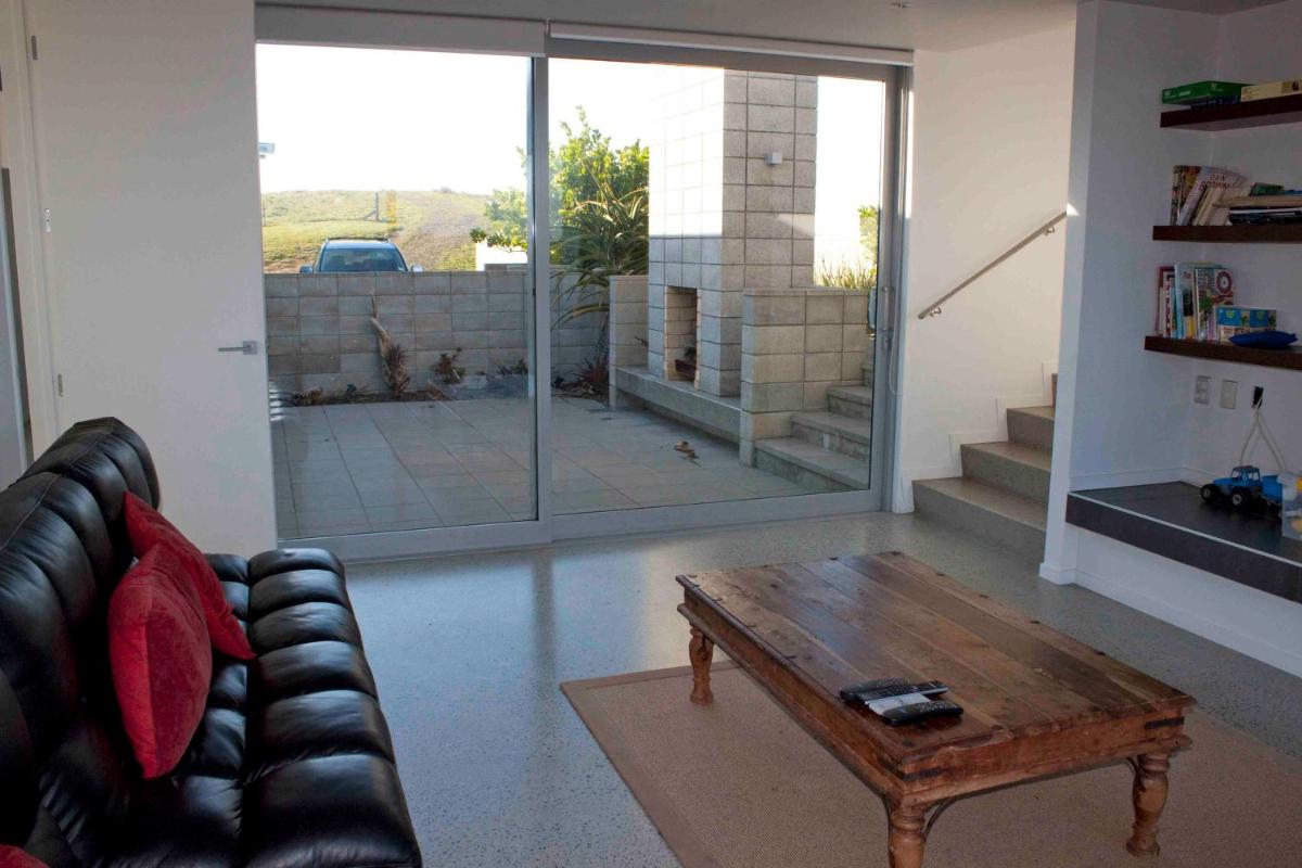 The Perfect Degree - Sandy Bay Holiday Home - Housity